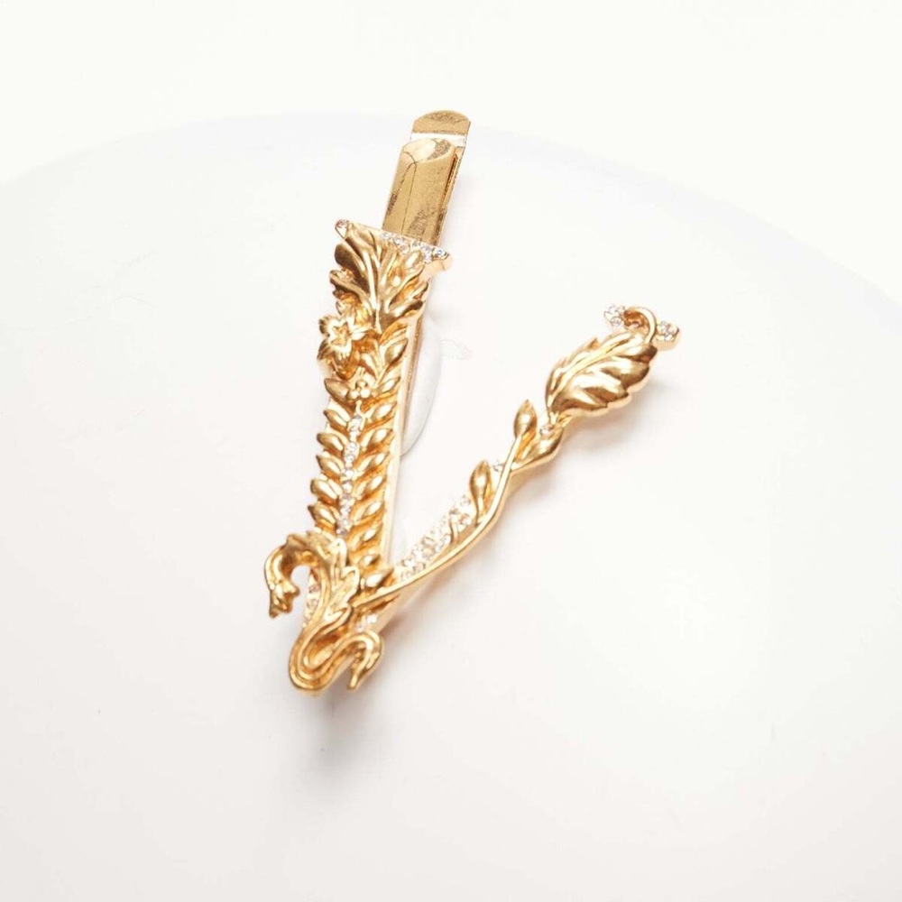 Elegant “V” Gold Hair Clip